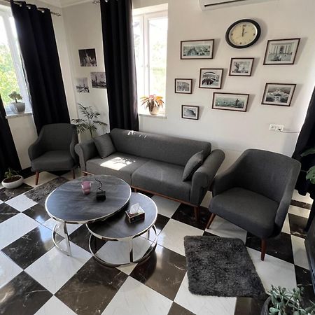 Yerevan Modern Holiday Apartment Buitenkant foto